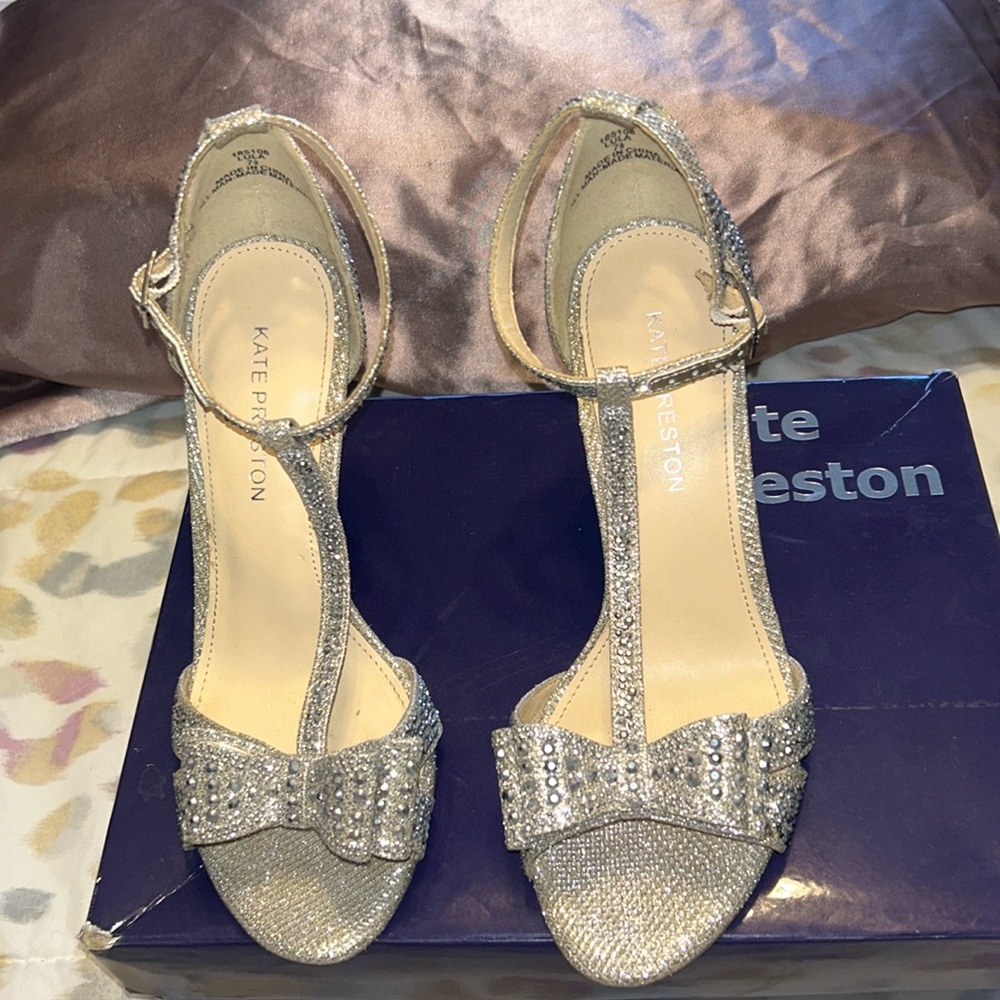 Kate Preston Silver Rhinestone Lula - Picture 2 of 10